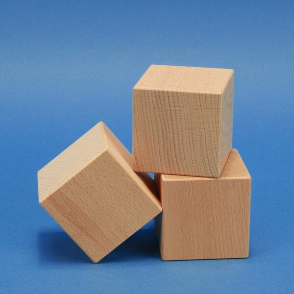 in verlegenheid gebracht Duiker Misschien grote houten cubus 7 cm | houten kubus beukenhout | Houten kubussen | houten -speelgoed-blokken.nl