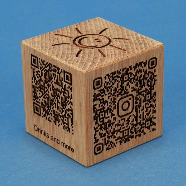 HOUTEN KUBUS EIK QR CODE INSTAGRAM LASERGRAVURE